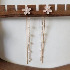 Elegant Flower Pearl Chain Bracelet